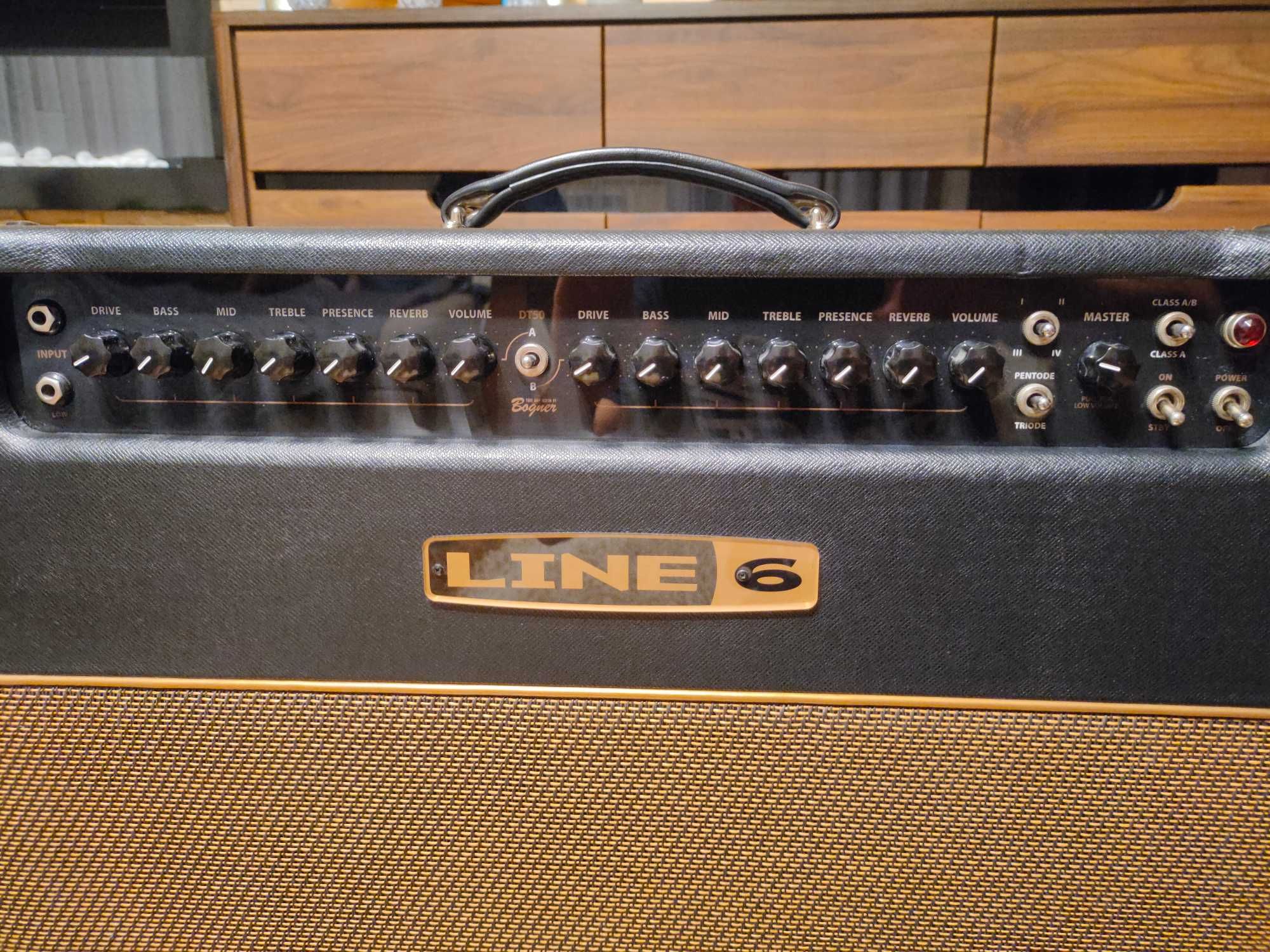 Lampowy wzmacniacz gitarowy Line 6 DT-50
