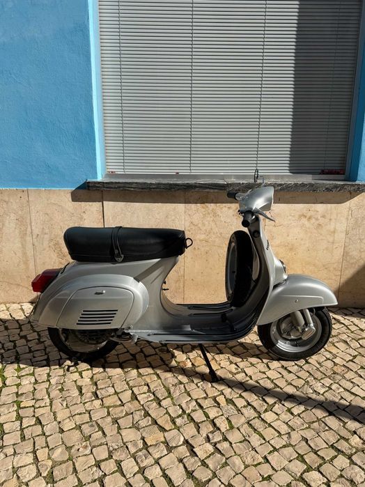 Vespa 50S Edição Limitada Totalmente Restaurada