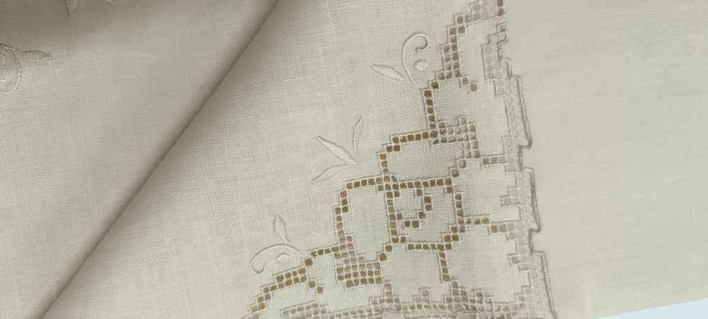 Toalha de mesa bordada à mão com 12 guardanapos