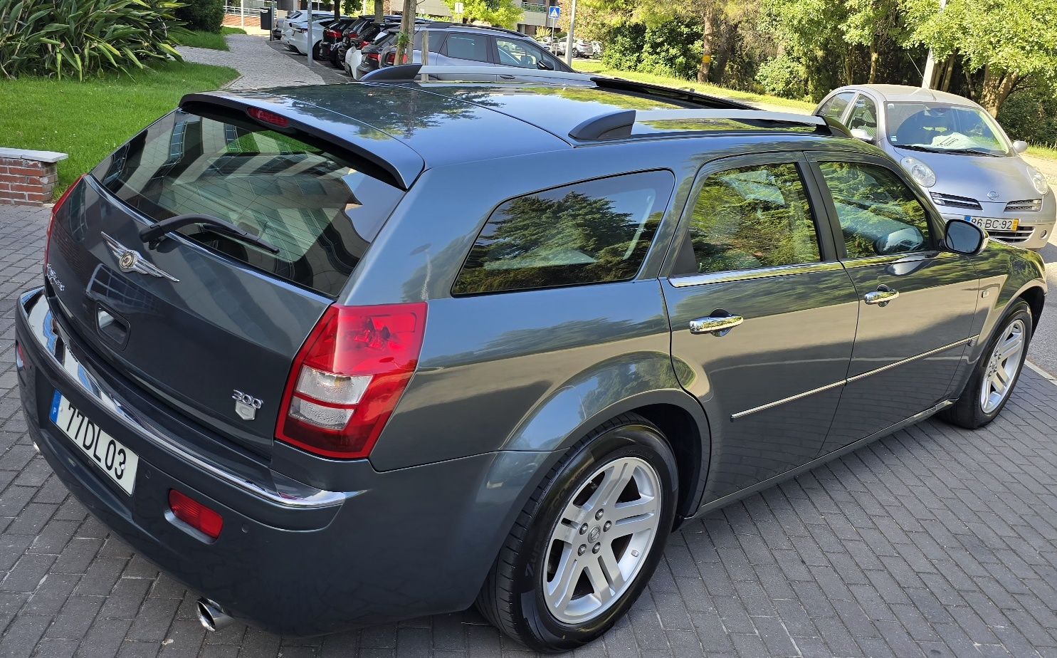 Vendo crysler 300c nacional iuc barato aceito retoma