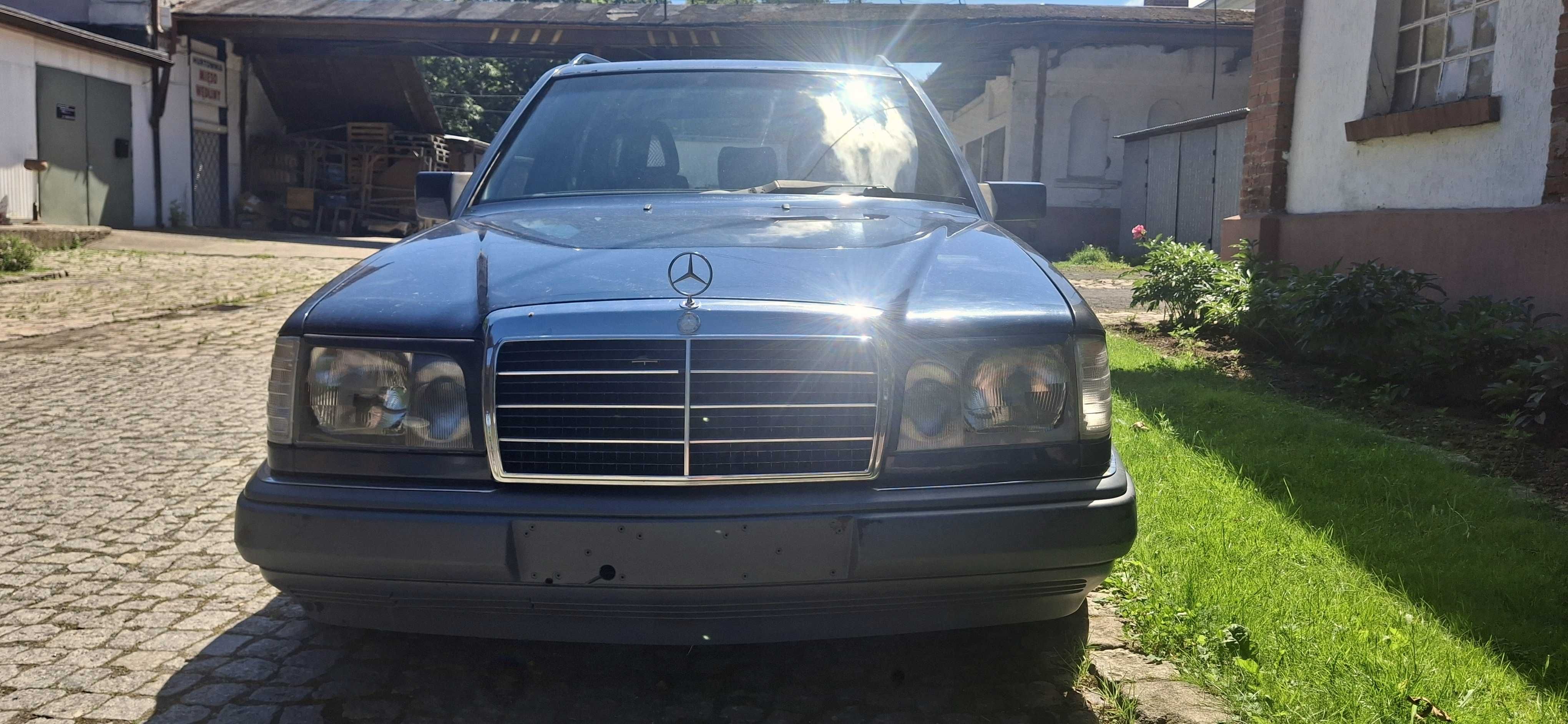Mercedes 124 Combi  1990 rok. 3,0 benzyna Automat Oldtimer