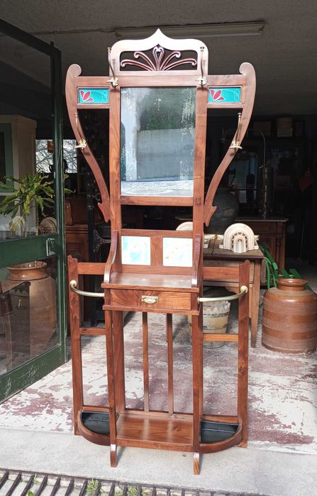 Antigo bengaleiro Arte Nova