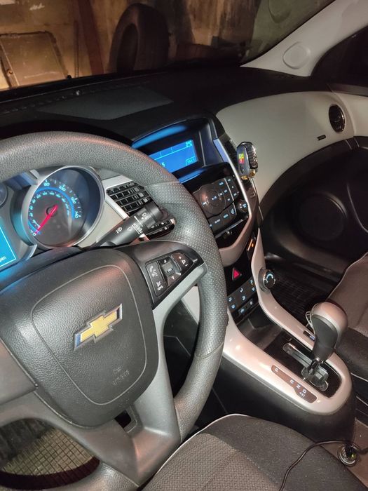 Шевроле Круз 2015 Автомат