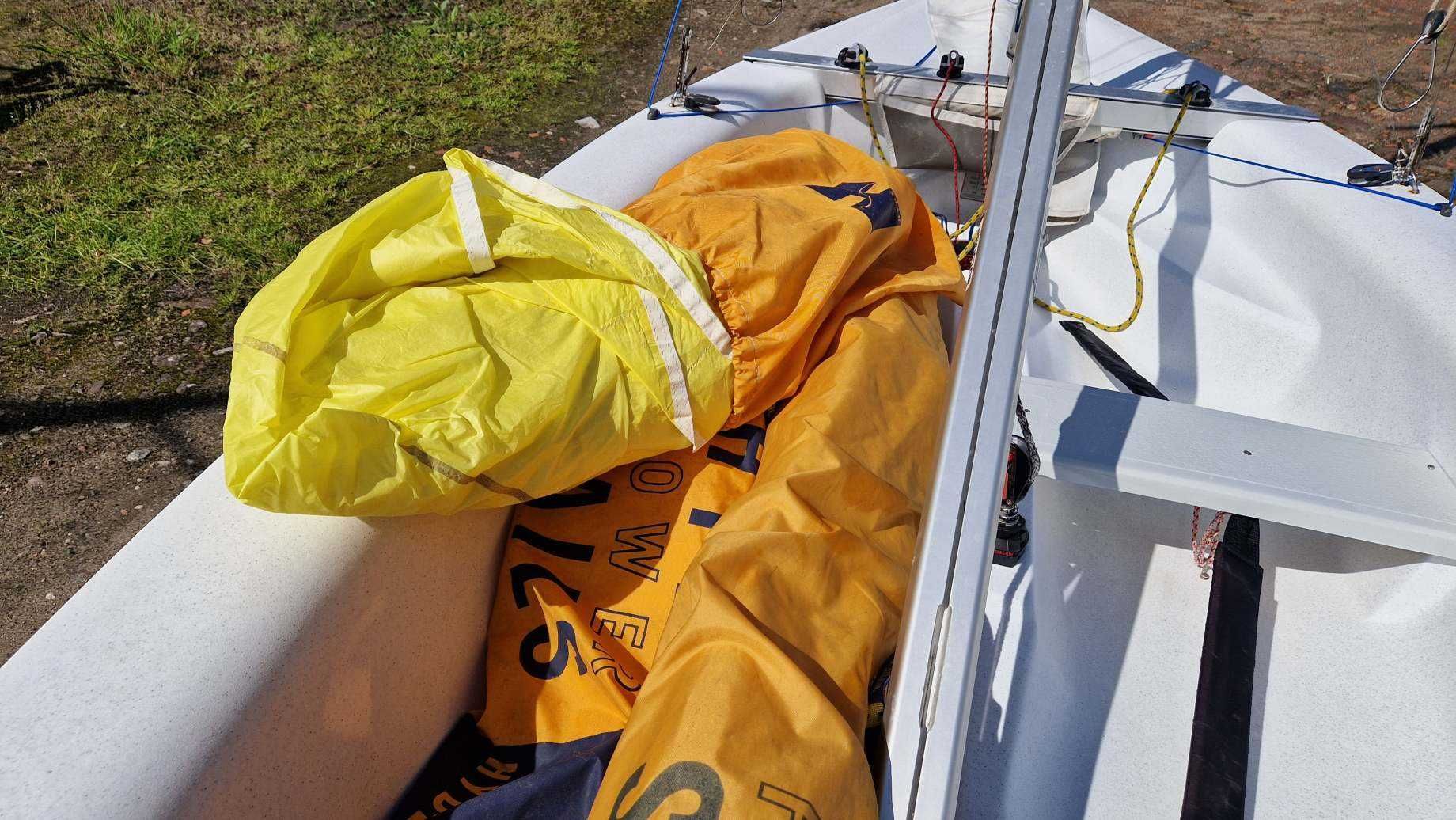 Łódź żaglowa żaglówka Topper Magno 3,94m + wózek slipowy