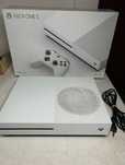 Xbox One S z grami i 1 padem