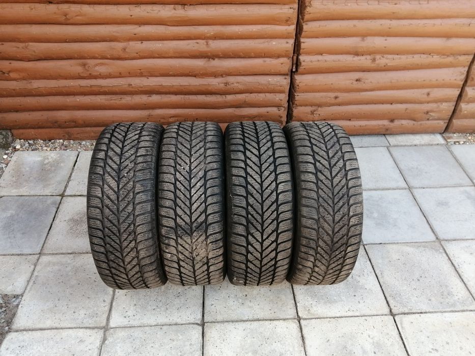 4 Opony zimowe komplet 205/55R16