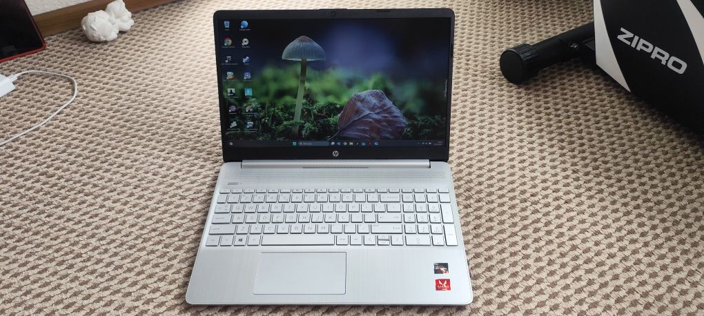 Laptop HP 15s-eq0017nw