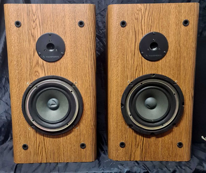 Colunas Infinity RS 3001 para despachar