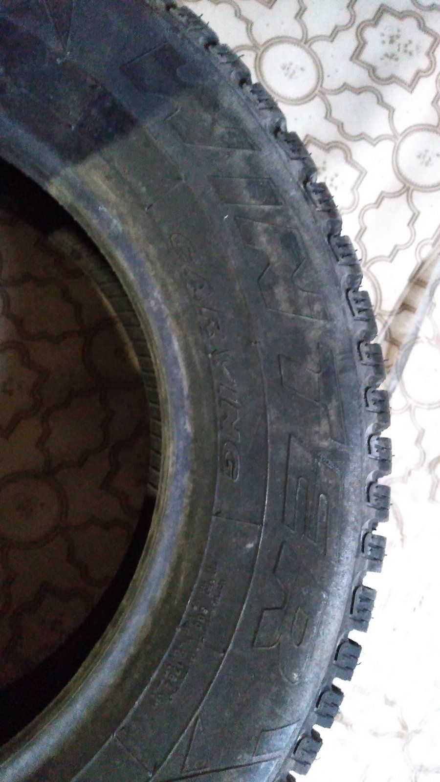 Продам шину новую PIRELLI WINTER