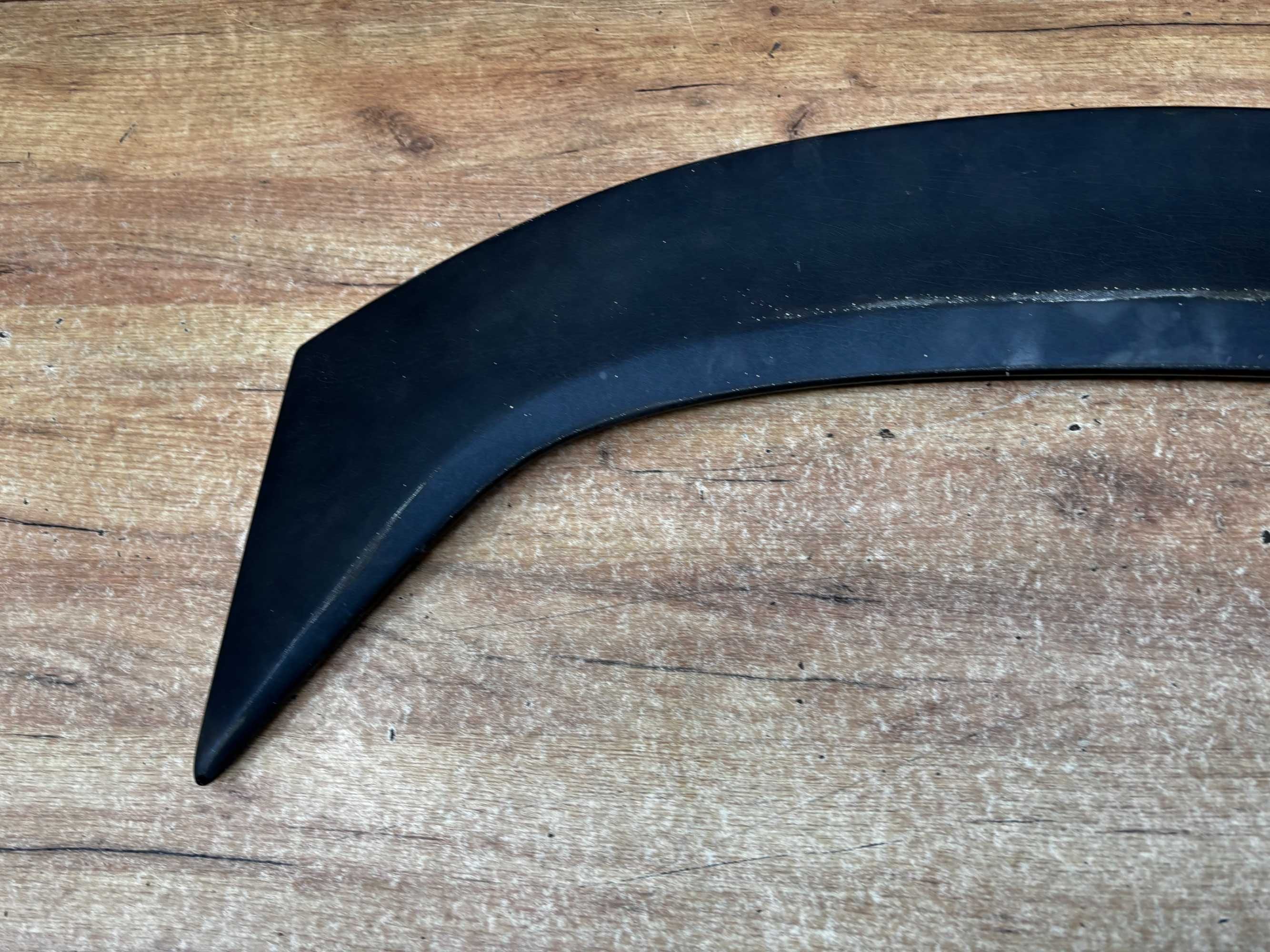 Lotka spoiler Ford Mondeo Mk4 kolor g6