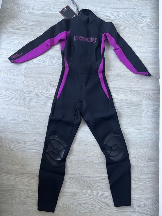 Fato surf mulher deeply por estrear
