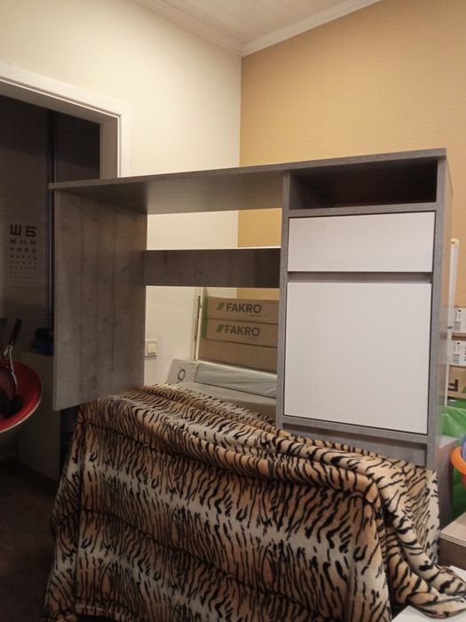 Стіл письмовий Billund Loft.