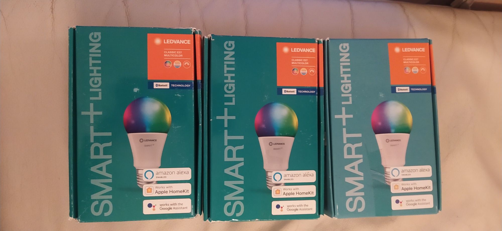 Żarówka Ledvance Smart+  E27 bluetooth multicolor  10W  800lm