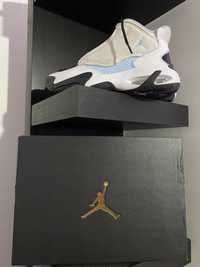 Ténis Nike air Jordan max aura 4