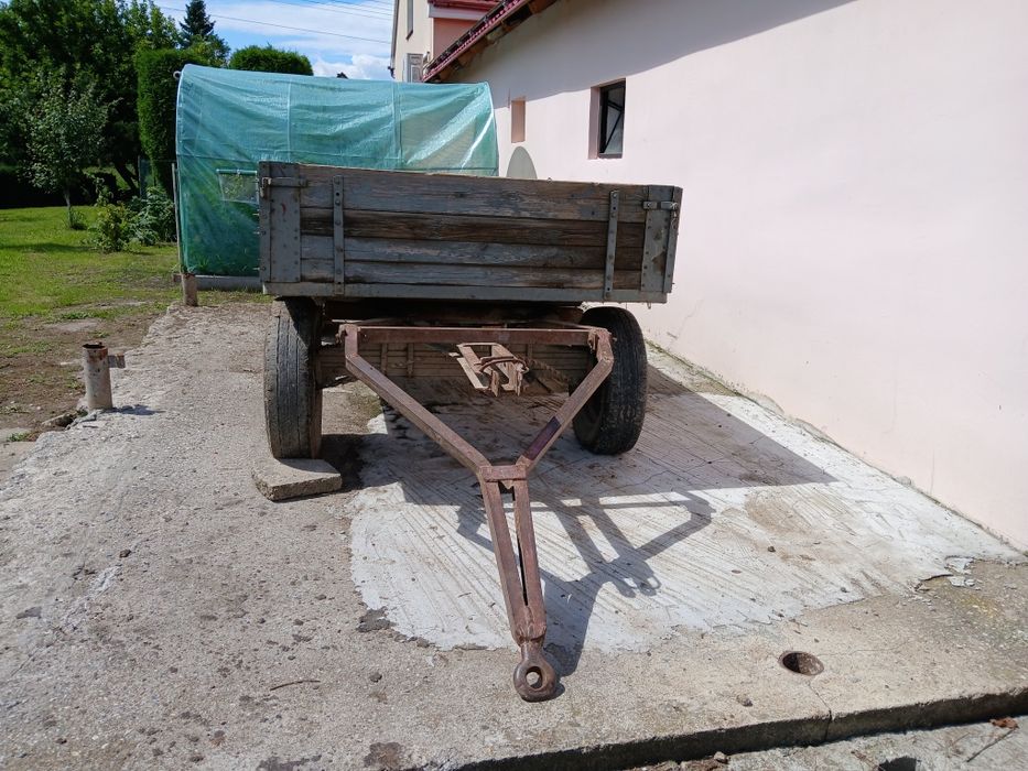 WÓZ DO CIĄGNIKA na ramie stalowej