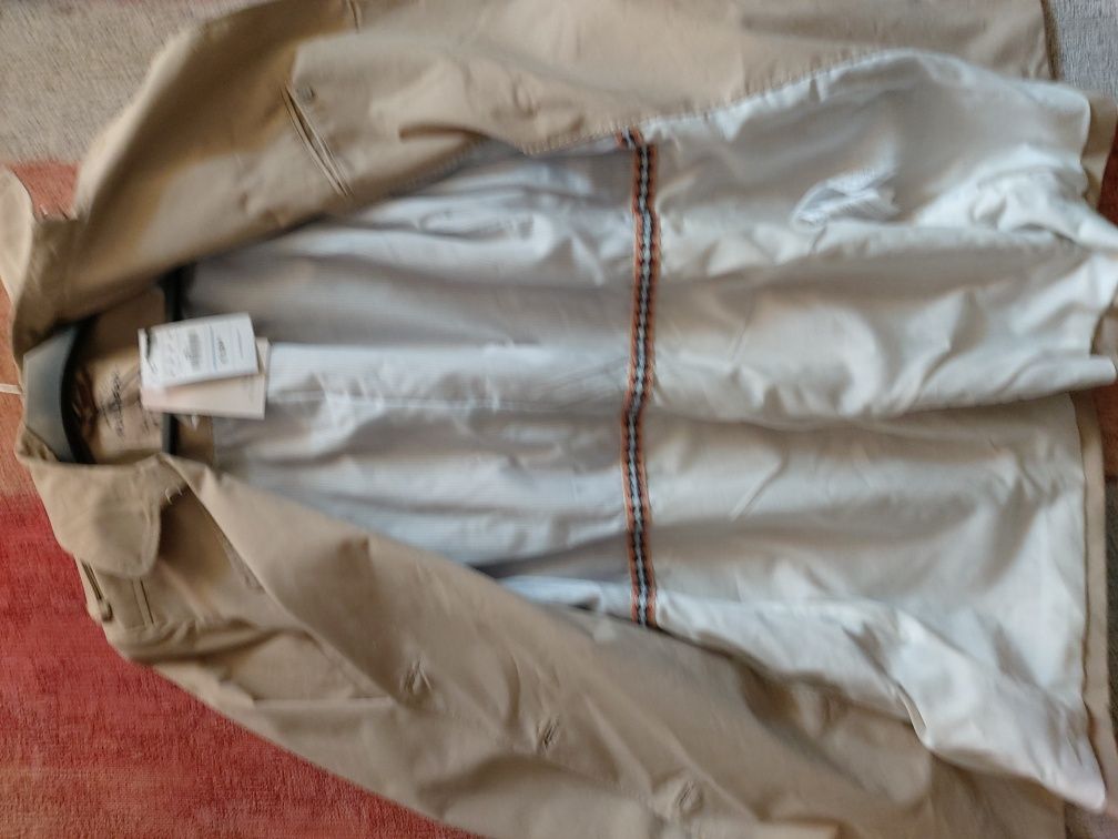 Pull&Bear nowy trencz beżowy rozmiar M
