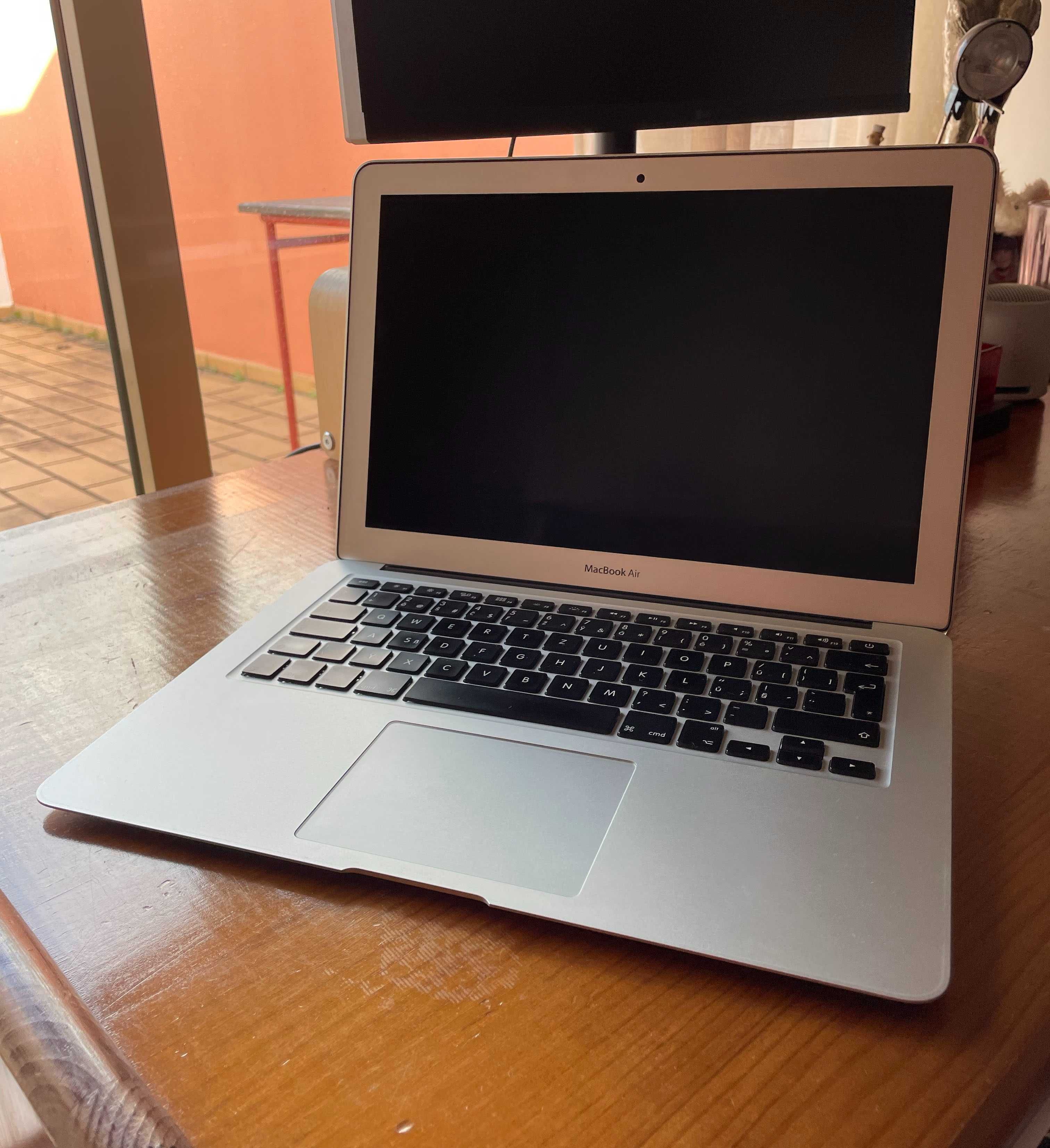 MacBook Air 2015 - ÓTIMO ESTADO
