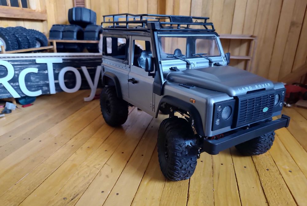 Машинка на радиоуправлении MN99S Defender 4WD 1/12 RTR MNModel 99S