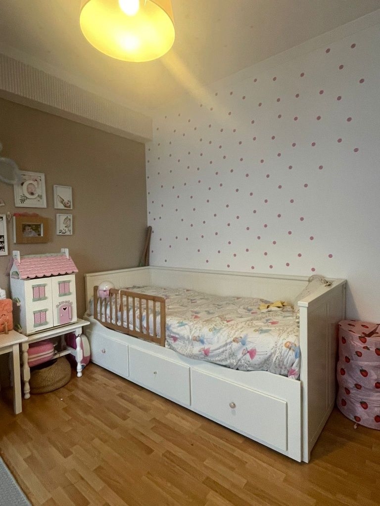 Cama IKEA Hemnes