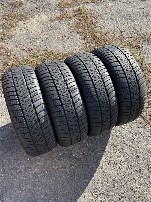 205/60 R16 96H Pirelli Winter Sottozero3/ зимові шини/ 4шт.