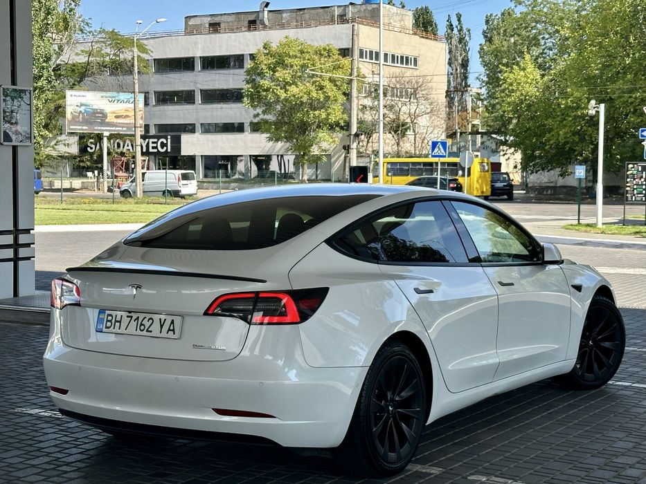 Tesla 3 rest lfp