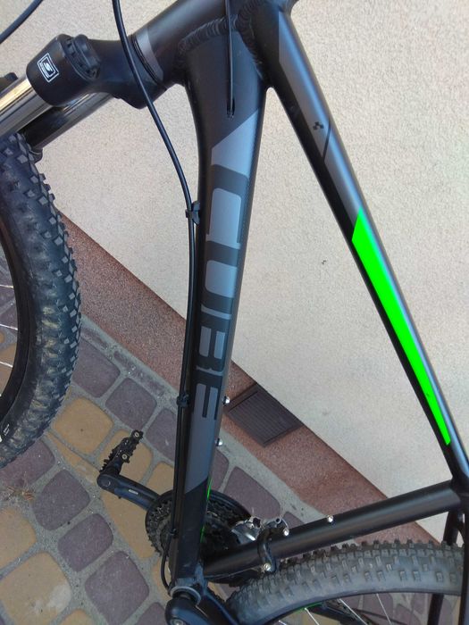 Rower MTB CUBE AIM PRO czarny rama 18 cali koła 27,5cala Shimano DEORE