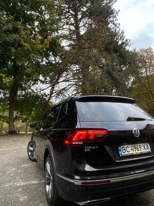 Volkswagen Tiguan 2018 SEL R-Line 2.0 TFSI 4 motion
