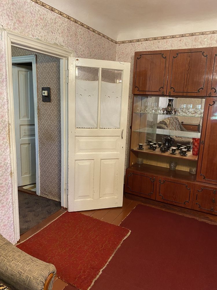 Продам 2кімнатну квартиру в с. Бузова