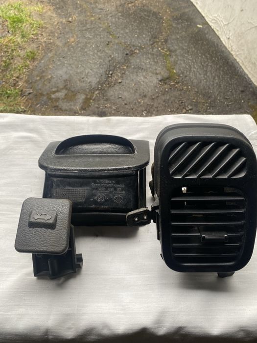 Попильничка Део Ланос