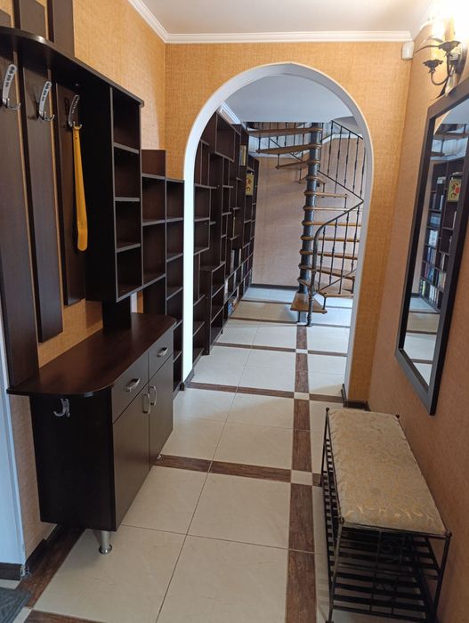 Сдаём квартиру на Королева, в престижном доме, квартира в 2-х уровнях