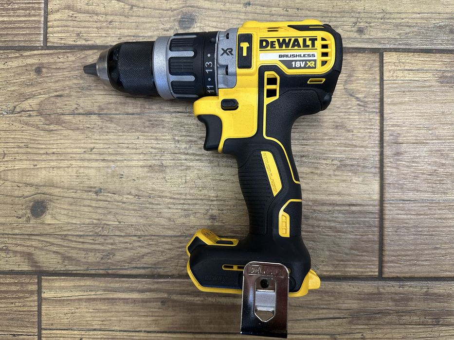 Wiertarko-wkrętarka udarowa DeWalt DCD796 - 2024r.