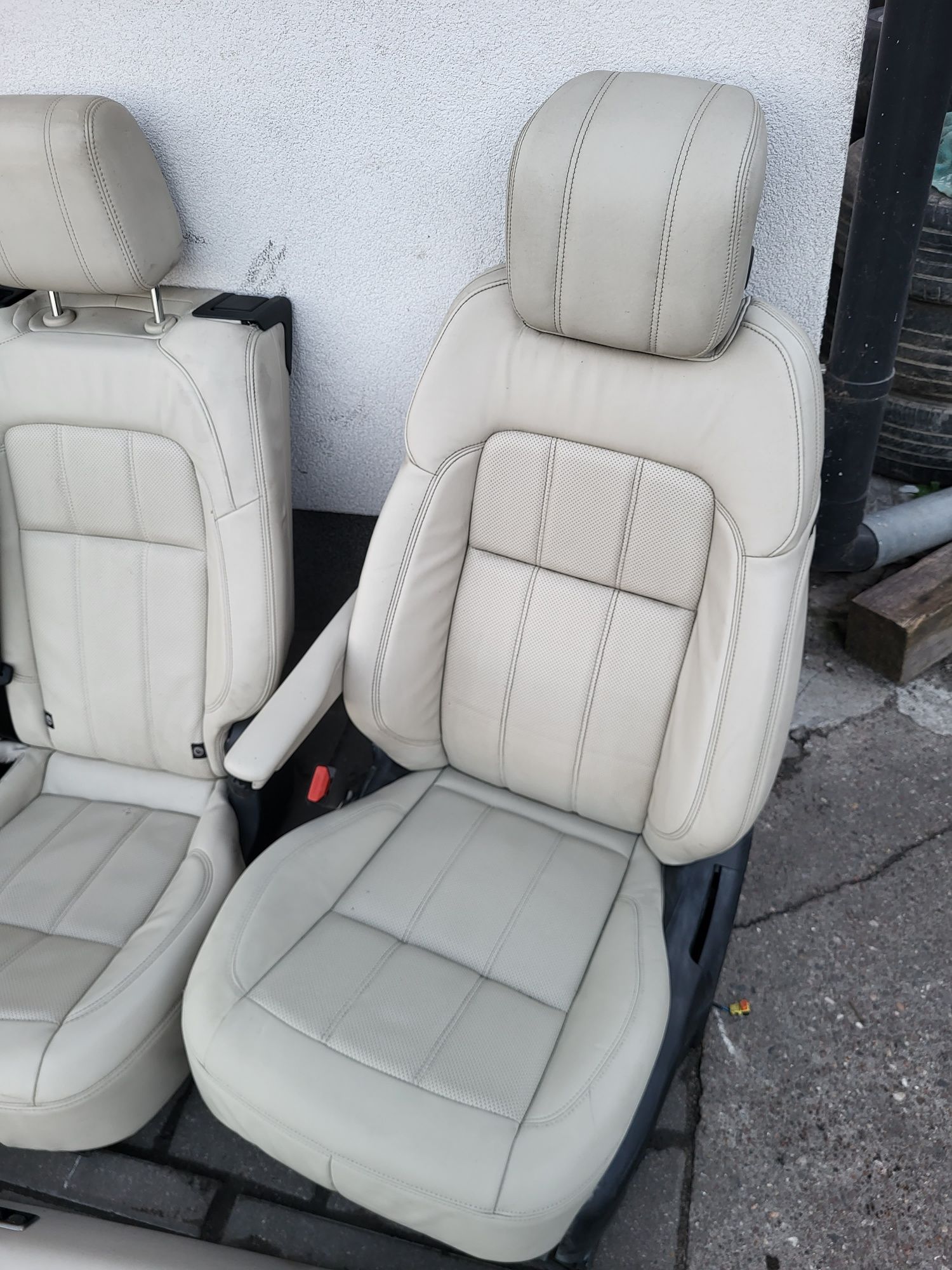 range rover sport l494 fotele