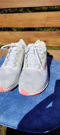 Nike zoom Pegasus 37 buty do biegania 42,5
