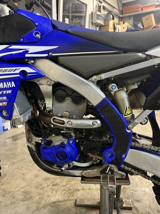YAMAHA YZF 250 R2018