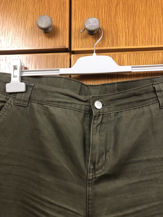 Calças verde escuro