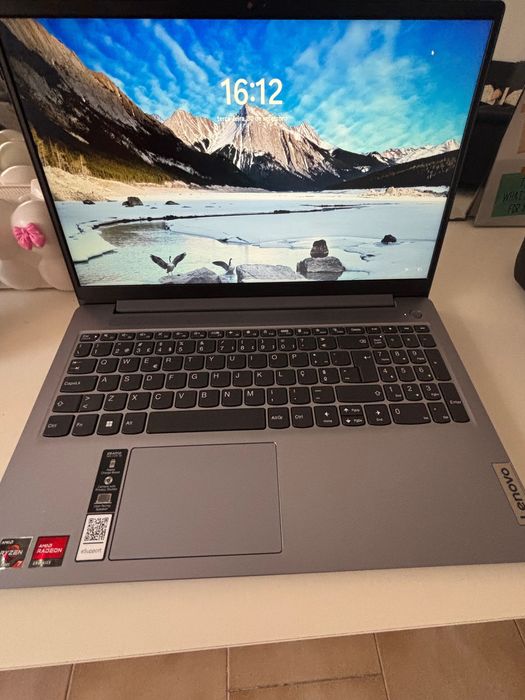 Lenovo ideapad slim 3 Ryzen 7