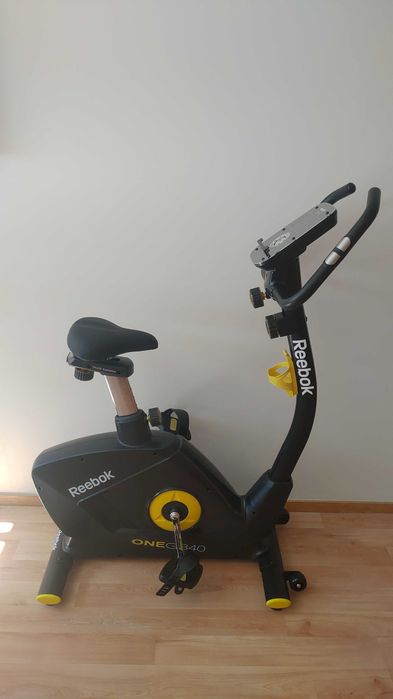 Bicicleta Estática Reebok One GB40 — Como Nova