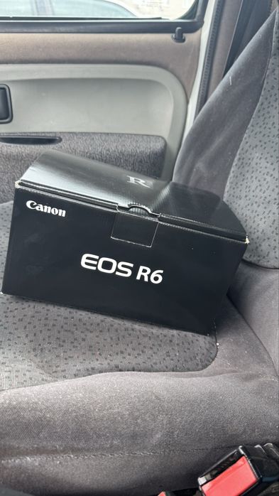 Canon m50 + адаптер m ef-rf