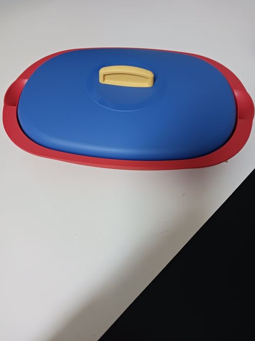 Travessa tupperware NOVA vermelha/azul