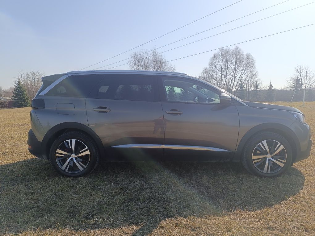 Peugeot 5008 , wersja Allure 7 osobowa , 1.5 diesel