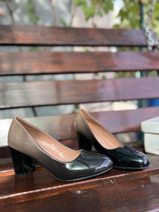 Туфлі лакові