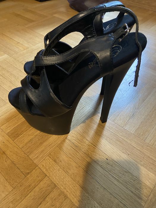 Стріпи  2 Pleaser