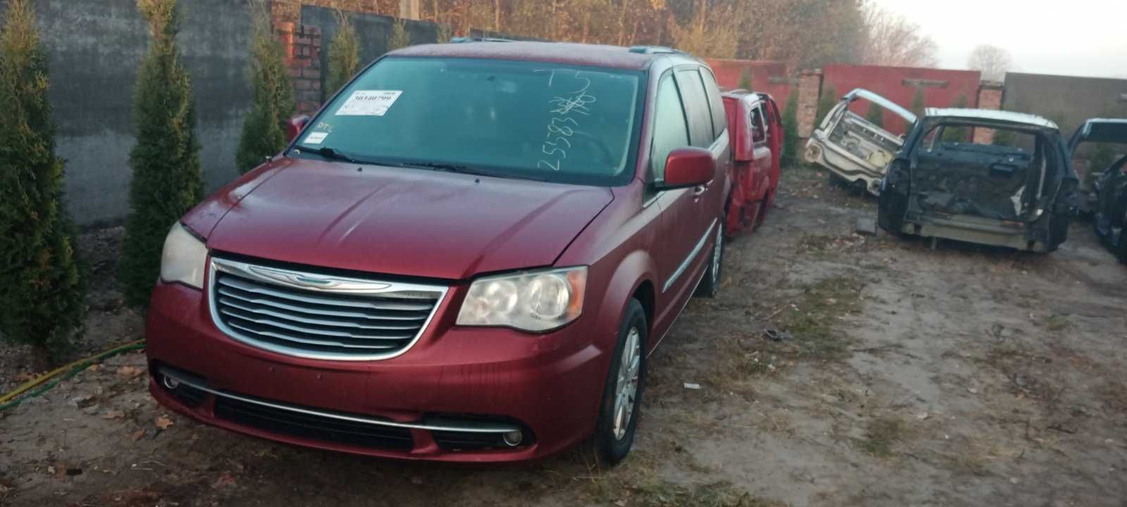 Разборка запчасти шрот Chrysler Town & Country 2014 год 3.6 бензин