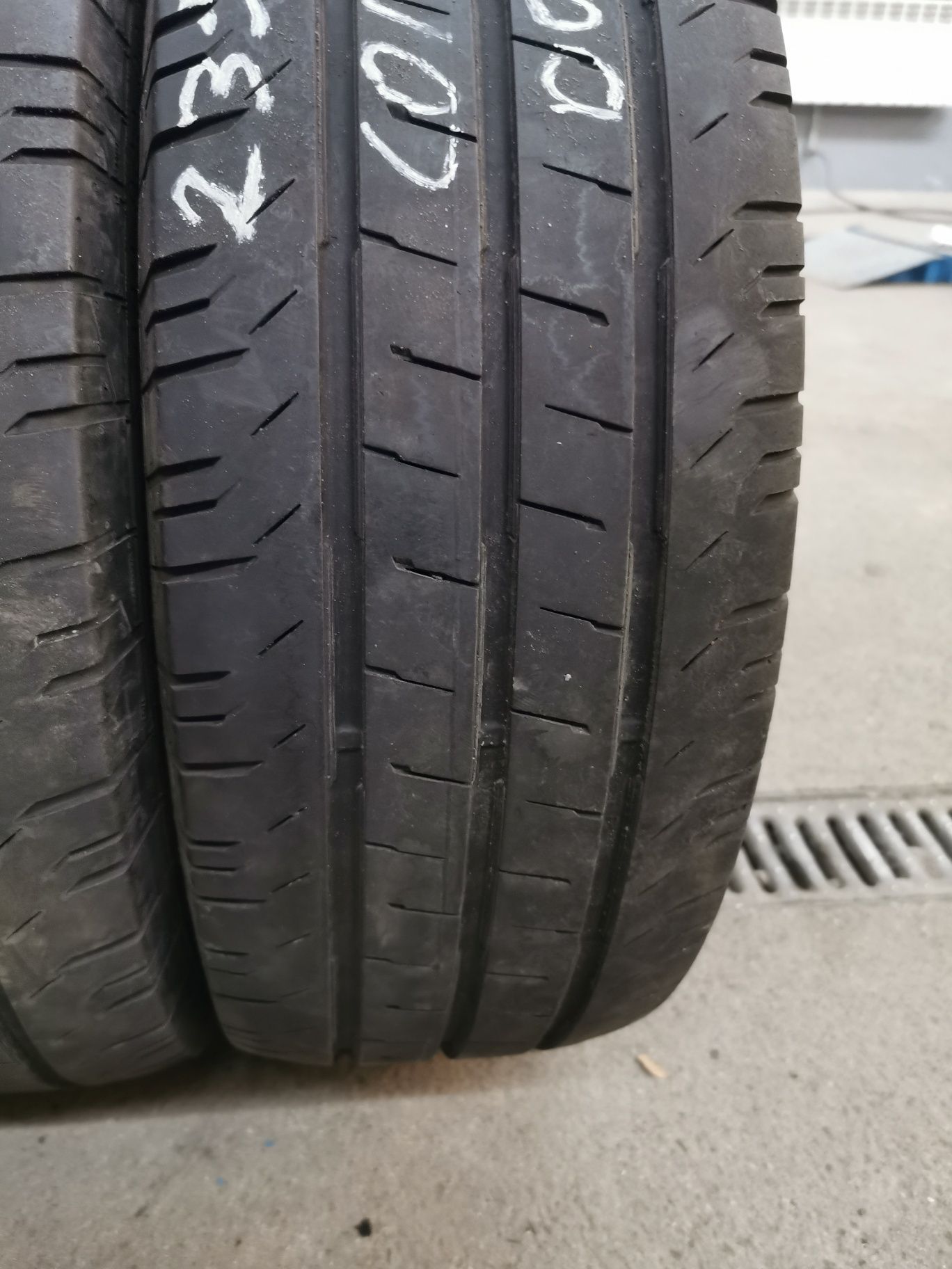 Komplet opon 235/65R16C 115/113R Continental ContiVanContact 2019r