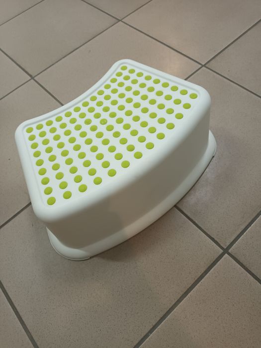 Podstawka Ikea dla dzieci