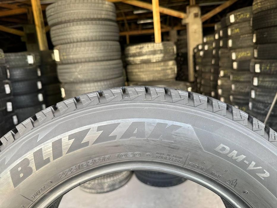 225/65 r17 bridgestone blizzak dm-v2 8mm шини бу зима