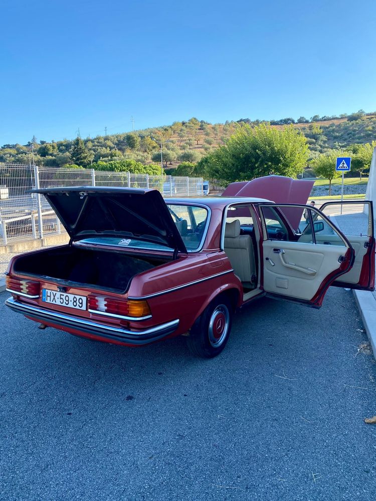 Mercedes 300D W123