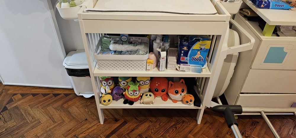 Vendo móveis para bebê