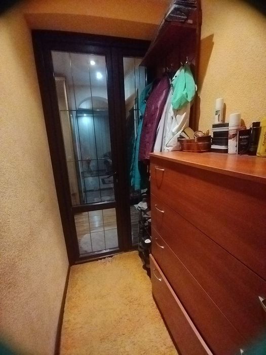 Продам дачу поруч з містом.