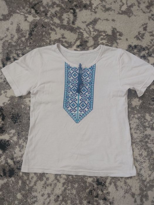Футболка вишиванка